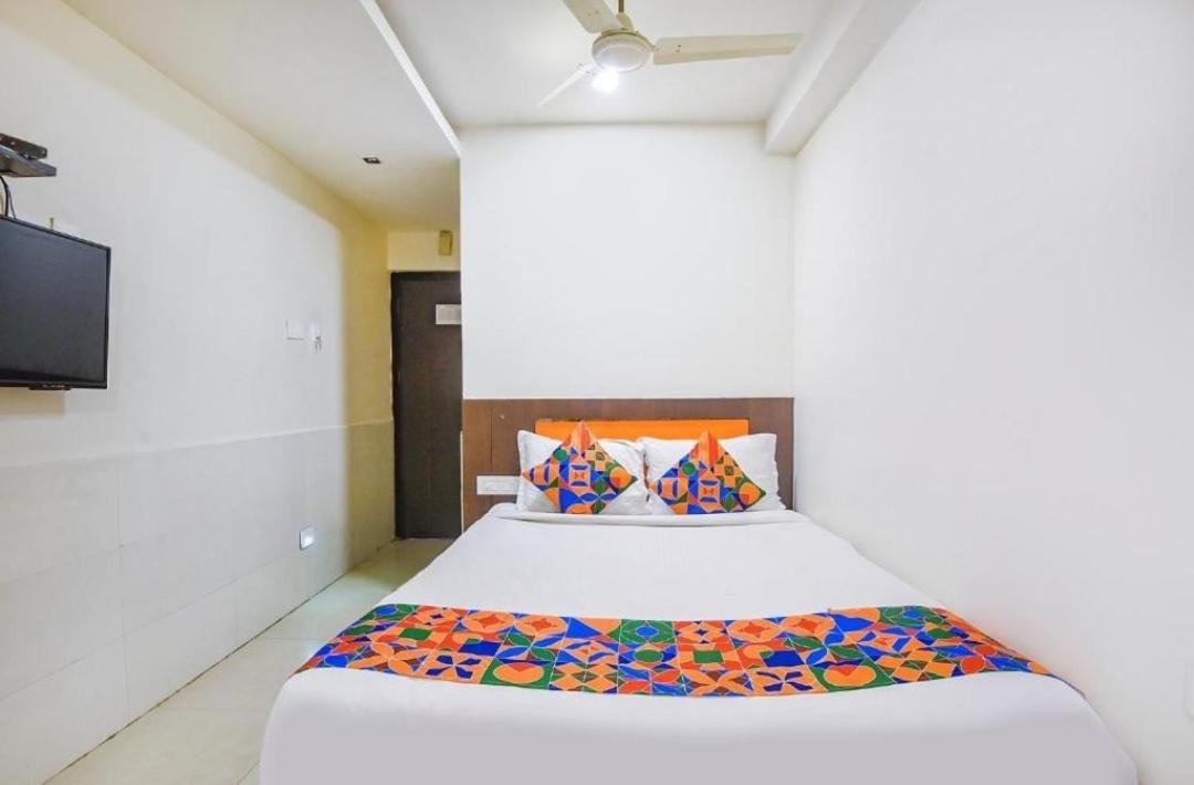 Hotel Leela Grand Inn Vijayawāda Exterior foto
